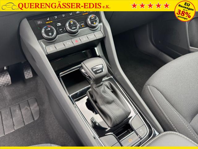 Skoda Karoq 2,0 TDI DSG 4x4 Selec 2Zoklim 4xSHZ LED 2xPDC Kam ACC AHK 5JG 