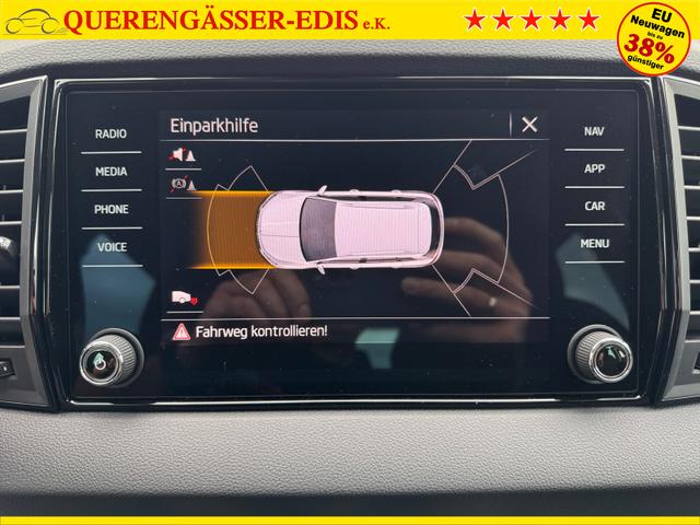 Skoda Karoq 2,0 TDI DSG 4x4 Selec 2Zoklim 4xSHZ LED 2xPDC Kam ACC AHK 5JG 