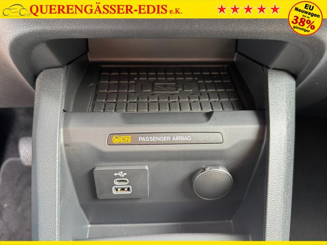Ford Tourneo Courier 1,0 Titanium AT SpAs 5JG PDC WiPa Apple Klima 