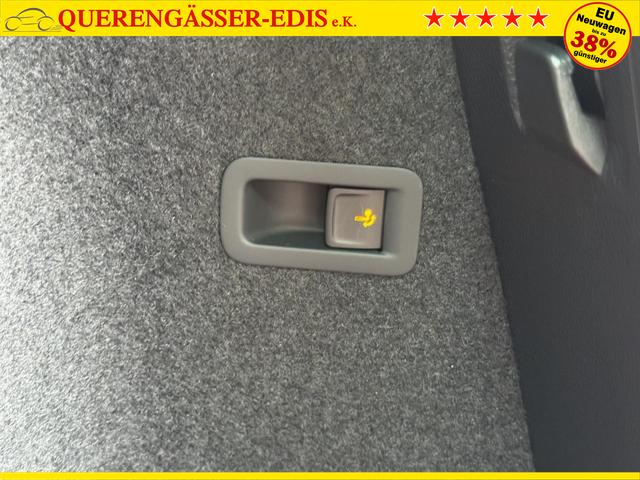 Neue Skoda Karoq Sportline top Austastung 