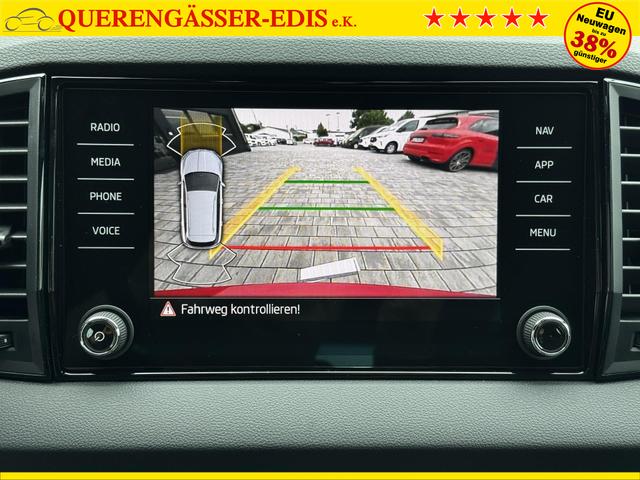 Neue Skoda Karoq Sportline top Austastung 