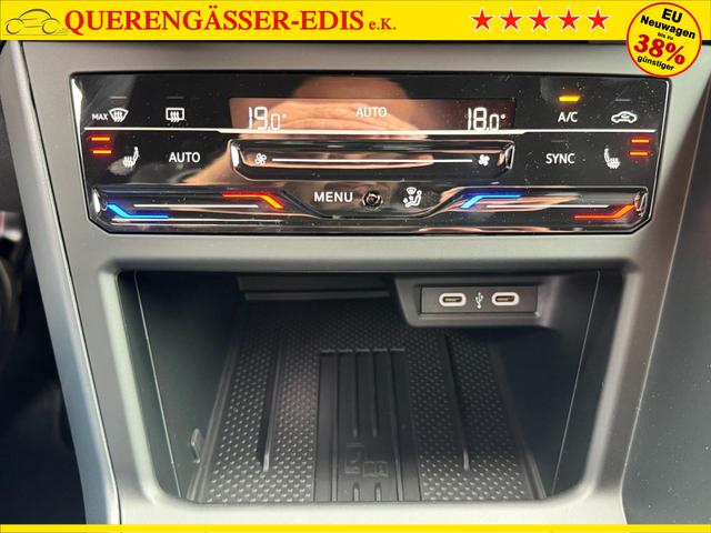 Volkswagen Taigo 1,5 TSI DSG R-Line IQ Matrix ACC 2Zokl PDC Kam 18Z 