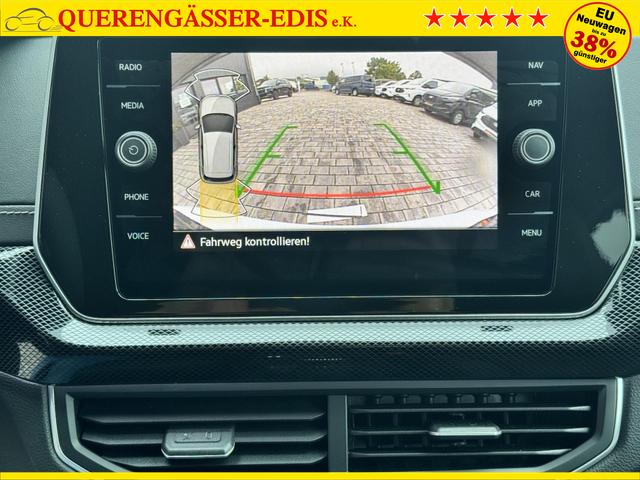 Volkswagen T-Cross 1,0 TSI DSG R-Line IQ Matrix ACC 2Zokl PDC Kam 18Z 