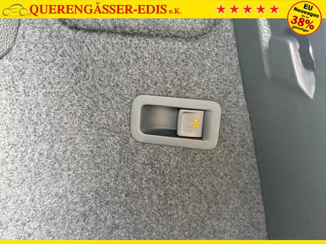 Skoda Karoq 2,0 TDI DSG Sportline 2ZKli AHK ACC SHT PDC Kam 19Zo 5JG 