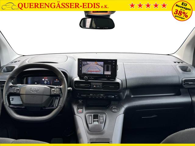 Toyota Proase Citty Lounge VIP Pano Innenraum Bilder