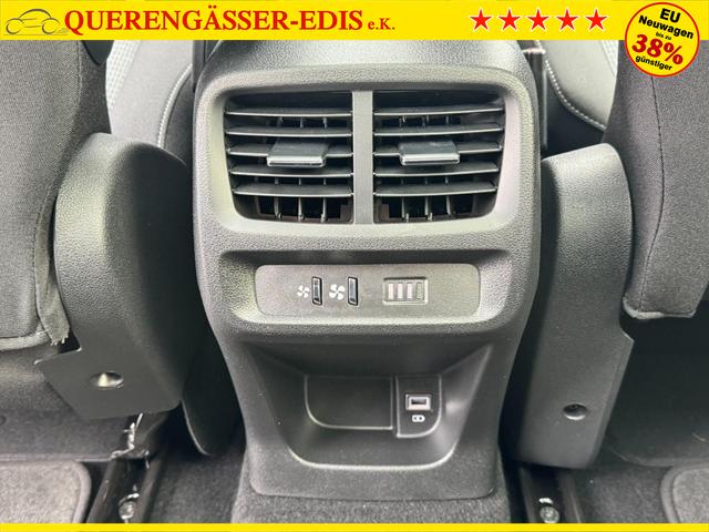 Toyota Proase Citty Lounge VIP Pano Innenraum Bilder