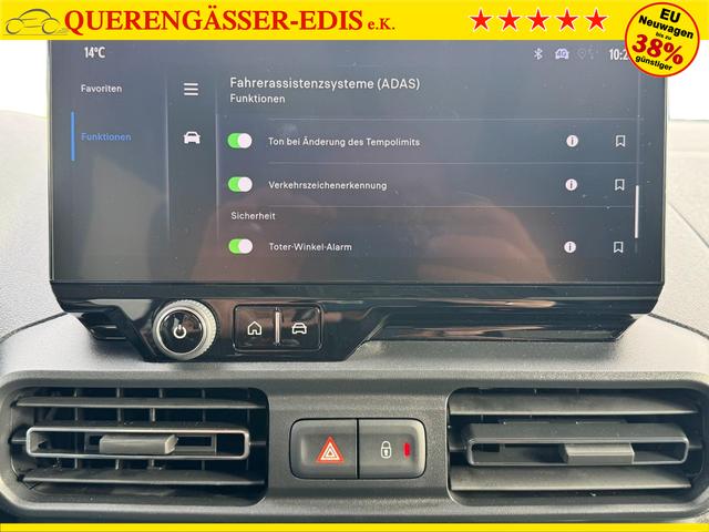 Toyota Proase Citty Lounge VIP Pano Innenraum Bilder