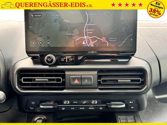 Toyota Proase Citty Lounge VIP Pano Innenraum Bilder