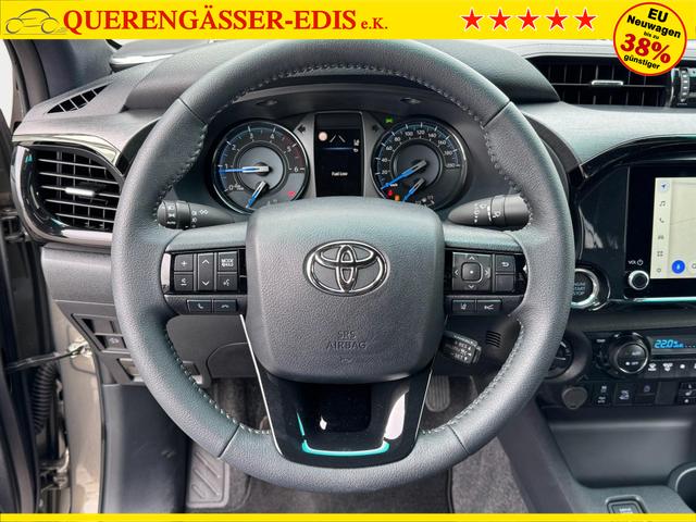 Reimport Toyota Hilux INVINCIBLE Double Cab 2.8 D-4D 4x4 kaufen