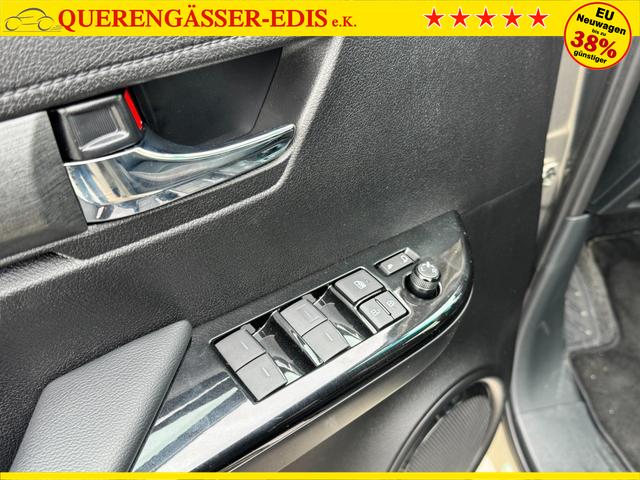 Reimport Toyota Hilux INVINCIBLE Double Cab 2.8 D-4D 4x4 kaufen