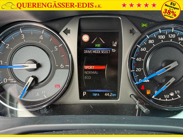 Reimport Toyota Hilux INVINCIBLE Double Cab 2.8 D-4D 4x4 kaufen