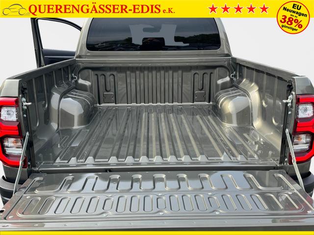 Reimport Toyota Hilux INVINCIBLE Double Cab 2.8 D-4D 4x4 kaufen