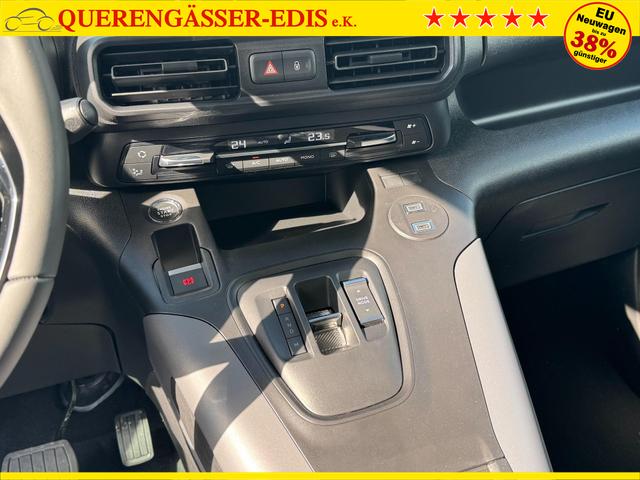 Toyota Proace City Verso 1,5 D-4D Family Automatik L2 7 Sitzer 2ZoKlima Einparkhilfe Apple Kamera 17 Zoll AluTempomat DAB 10 Display 