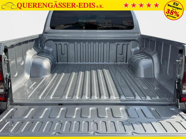 Reimport Toyota Hilux INVINCIBLE Double Cab 4x4 kaufen