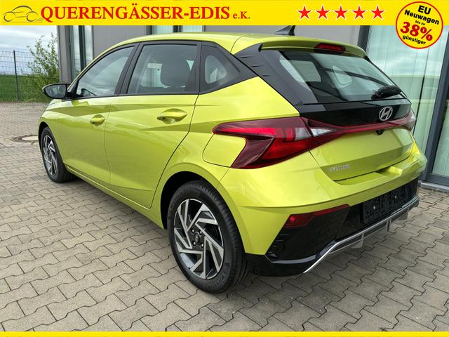 Hyundai i20 Comfort 1.2i 79PS, LUCID-LIME-Metallic, 5 Jahre Garantie, NAVIGATION 10,25", Klima, Parksensoren hinten, Rückfahrkamera, Alarm, Lederlenkrad, Tempomat, Armlehne vorne, Reserverad, 4x elektr. Fensterheber, Fernlicht-Assistent 