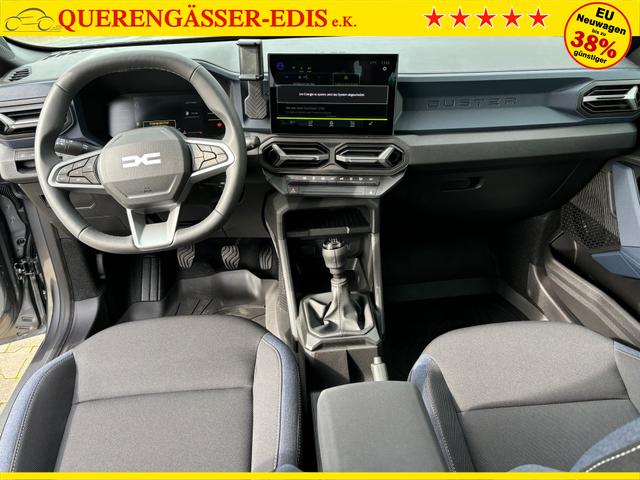 Dacia Duster Expression 1.0 ECO-G 100 (BENZIN + LPG-GASANLAGE), GRAU-METALLIC, WINTER-PAKET, 17" Alufelgen "TERGAN", Klimaanlage, Rückfahrkamera, Parksensoren hinten, LED-Scheinwerfer, Radio Media 10" Smartphone-Spiegelung, Armlehne, Dachreling, Tempomat, Verkehrszeichenerken 