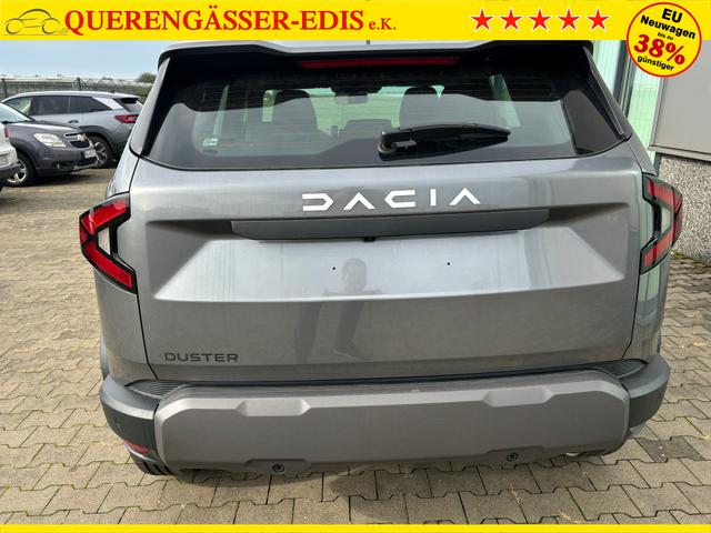 Dacia Duster Expression 1.0 ECO-G 100 (BENZIN + LPG-GASANLAGE), GRAU-METALLIC, WINTER-PAKET, 17" Alufelgen "TERGAN", Klimaanlage, Rückfahrkamera, Parksensoren hinten, LED-Scheinwerfer, Radio Media 10" Smartphone-Spiegelung, Armlehne, Dachreling, Tempomat, Verkehrszeichenerken 