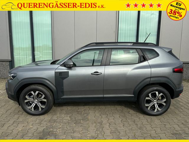Dacia Duster Expression 1.0 ECO-G 100 (BENZIN + LPG-GASANLAGE), GRAU-METALLIC, WINTER-PAKET, 17" Alufelgen "TERGAN", Klimaanlage, Rückfahrkamera, Parksensoren hinten, LED-Scheinwerfer, Radio Media 10" Smartphone-Spiegelung, Armlehne, Dachreling, Tempomat, Verkehrszeichenerken 