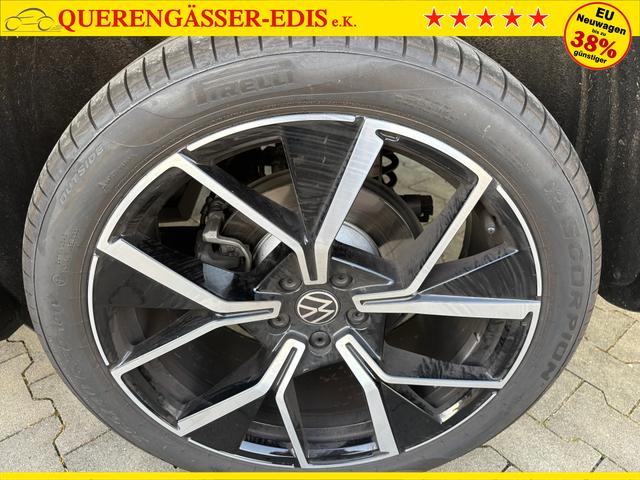 Volkswagen Tiguan R-Line 2.0 TDI 4MOTION 193PS DSG, Grau-Metallic, PANORAMADACH, ANHÄNGERKUPPLUNG, IQ LIGHT, DESIGN-PAKET Black&Style, NAVI, DCC-Fahrwerk, 20" LEEDS schwarz, Area View, Alarm, Elektr. Heckklappe, Keyless,Massagefunktion, Park Assist, ACC, Sitzheizung, Climatronic 