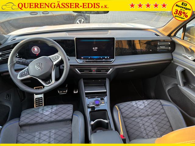 Volkswagen Tiguan R-Line 2.0 TDI 4MOTION 193PS DSG, Grau-Metallic, PANORAMADACH, ANHÄNGERKUPPLUNG, IQ LIGHT, DESIGN-PAKET Black&Style, NAVI, DCC-Fahrwerk, 20" LEEDS schwarz, Area View, Alarm, Elektr. Heckklappe, Keyless,Massagefunktion, Park Assist, ACC, Sitzheizung, Climatronic 