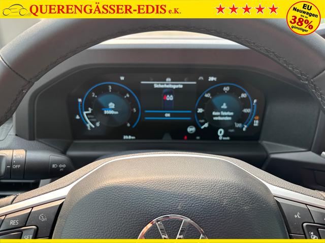 Volkswagen T7 Kastenwagen Basis 2.0 TDI 150PS, Weiß, 2-Zonen-Klimautomatik, M-Lederlenkrad, Anhängerkupplung, Parksensoren vorn/hinten, Rückfahrkamera, Frontscheibe beheizbar, Ganzjahresreifen, Sitzpaket 46 (inkl. Sitzheizung), Reserverad, 70l Tank, Laderaumpaket 
