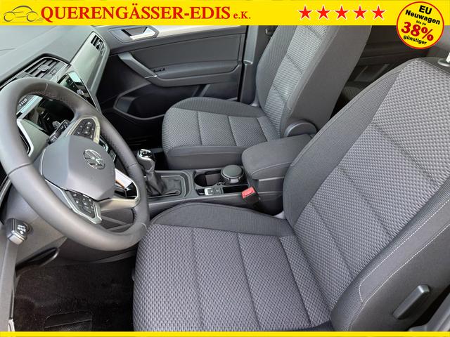 Volkswagen Touran 1.5 TSI 150PS ; 5-SITZER, Schwarz-Met, 17" Alu, Sitzheizung, Elektr. Heckklappe, Keyless, Alarm, IQ-LIGHT LED-Scheinwerfer, Parksensoren v/h, Rückfahrkamera, ACC Tempomat, M-Lederlenkrad, Digitales Cockpit, 3-Zonen-Climatronic, Wireless App-Connect 
