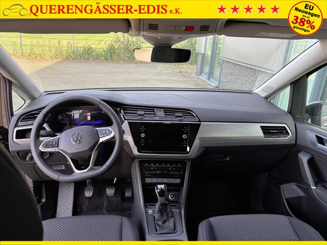 Volkswagen Touran 1.5 TSI 150PS ; 5-SITZER, Schwarz-Met, 17" Alu, Sitzheizung, Elektr. Heckklappe, Keyless, Alarm, IQ-LIGHT LED-Scheinwerfer, Parksensoren v/h, Rückfahrkamera, ACC Tempomat, M-Lederlenkrad, Digitales Cockpit, 3-Zonen-Climatronic, Wireless App-Connect 