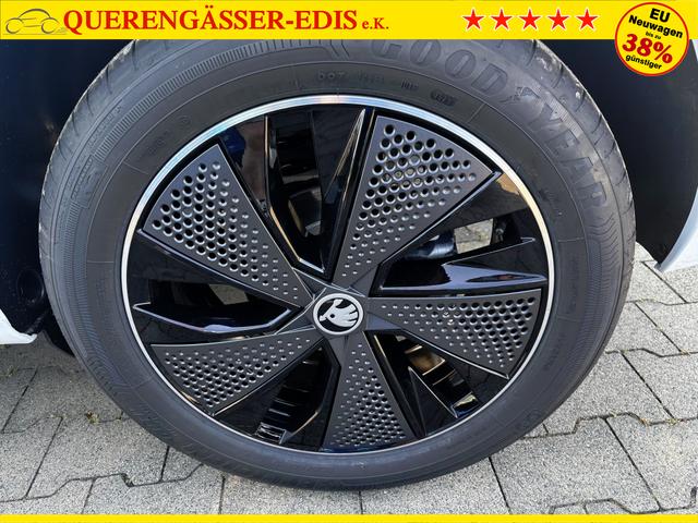 Skoda Kamiq Monte Carlo 1.5 TSI 150PS DSG/AUTOMATIK, GRAPHITE-GRAU METALLIC, Panoramadach, 17"Alu, Matrix-LED, Parksensoren v/h, Kamera, Tempomat, Virtual Cockpit, Kessy, Winter-Paket, Climatronic, Radio 8", SmartLink, Color Concept, NSW, Dachreling, Sport-M-Lederlenkrad beheizt 