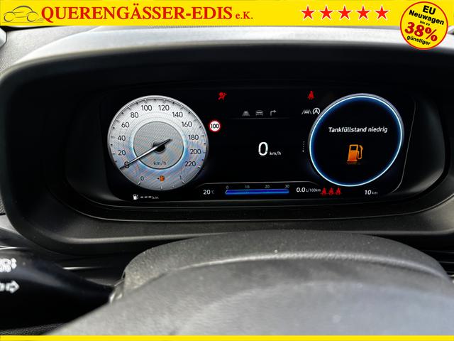 Hyundai i20 Family 1.2i 79PS, AURORA-GRAU METALLIC, WINTER-PAKET, KLIMAAUTOMATIK, 16" ALUFELGEN, 5 Jahre Garantie, NAVIGATION 10,25", Parksensoren hinten, Rückfahrkamera, Alarm, Lederlenkrad, Tempomat, Armlehne vorne, Reserverad, 4x elektr. Fensterheber, Fernlicht-Assisten 