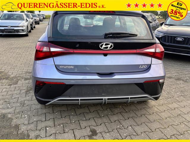 Hyundai i20 Comfort 1.2i 79PS, META-BLUE METALLIC, 5 Jahre Garantie, NAVIGATION 10,25", Klima, Parksensoren hinten, Rückfahrkamera, Alarm, Lederlenkrad, Tempomat, Armlehne vorne, Reserverad, 4x elektr. Fensterheber, Fernlicht-Assistent 