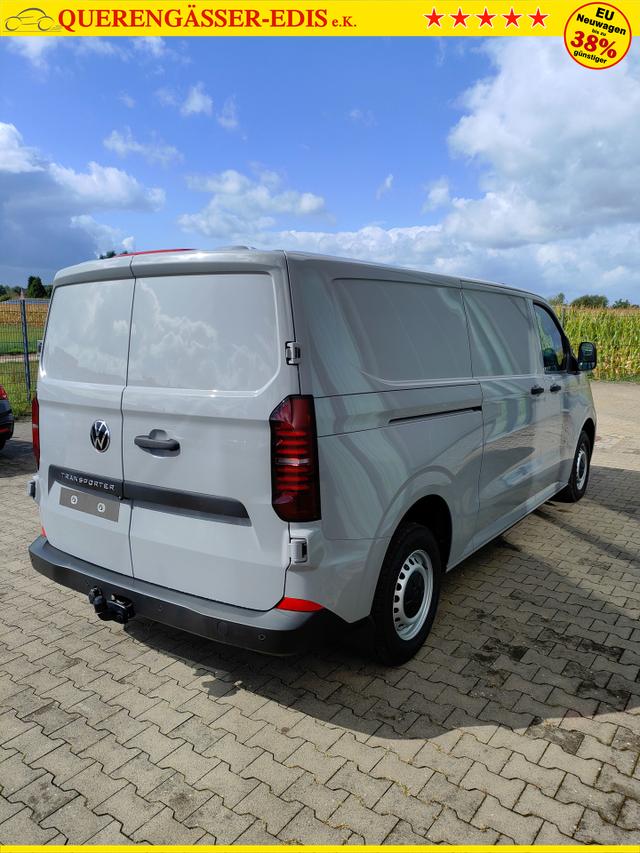 Volkswagen T7 Kastenwagen Basis 2.0 TDI 170PS AUTOMATIK LANG, Grau, HECKFLÜGELTÜREN, 2-Zonen-Klimautomatik, M-Lederlenkrad, Anhängerkupplung, Parksensoren vorn/hinten, Rückfahrkamera, Frontscheibe beheizbar, Ganzjahresreifen, Sitzpaket 46 (inkl. Sitzheizung), Reserverad, 70l Tank 
