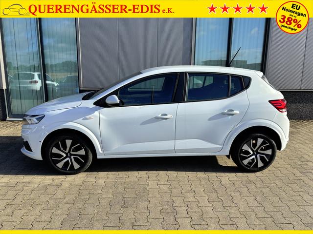 Dacia Sandero Expression 1.0 ECO-G 100 BENZIN/LPG-GASANLAGE, Weiß, Klimaanlage, Parksensoren hinten, Nebelscheinwerfer, Tempomat, Radio 8" + Smartphone-Integration, Lederlenkrad, Armlehne, Außenspiegel elektr. einstell-/beheizbar, Zentralverriegelung mit Fernbedienung 