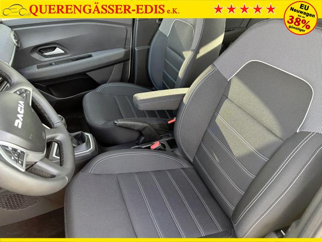 Dacia Sandero Expression 1.0 ECO-G 100 BENZIN/LPG-GASANLAGE, Weiß, Klimaanlage, Parksensoren hinten, Nebelscheinwerfer, Tempomat, Radio 8" + Smartphone-Integration, Lederlenkrad, Armlehne, Außenspiegel elektr. einstell-/beheizbar, Zentralverriegelung mit Fernbedienung 