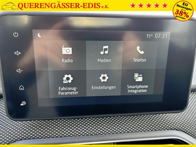 Dacia Sandero Expression 1.0 ECO-G 100 BENZIN/LPG-GASANLAGE, Weiß, Klimaanlage, Parksensoren hinten, Nebelscheinwerfer, Tempomat, Radio 8" + Smartphone-Integration, Lederlenkrad, Armlehne, Außenspiegel elektr. einstell-/beheizbar, Zentralverriegelung mit Fernbedienung 