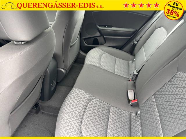 Kia Ceed Sportswagon Spin 1.5 T-GDI 140PS 6-Gang, Weiß, 16" Alufelgen, Klimaanlage, Winter-Paket, Navigationssystem 10,25", Parksensoren hinten, Rückfahrkamera, Tempomat, Dachreling, Beheiztes Lederlenkrad, ZV mit Fernbedienung, Reserve-Notrad 