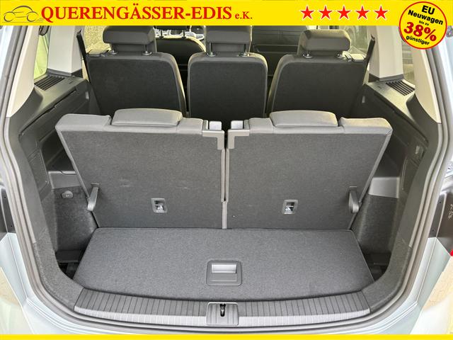Volkswagen Touran Limited 1.5 TSI 150 PS, 17" Alu, GRAU-Metallic, Winter-Paket, Elektr. Heckklappe, Keyless, Alarm, LED-Scheinwerfer IQ-Light, Travel Assist, Parksensoren vo/hi, Rückfahrkamera, ACC, M-Lederlenkrad, Digital Cockpit, 3-Zonen-Climatronic, Radio Ready2Discover 8" 