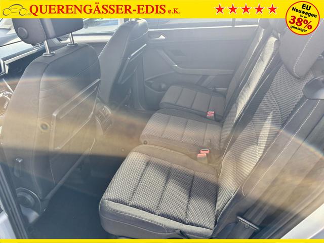 Volkswagen Touran Limited 1.5 TSI 150 PS, 17" Alu, GRAU-Metallic, Winter-Paket, Elektr. Heckklappe, Keyless, Alarm, LED-Scheinwerfer IQ-Light, Travel Assist, Parksensoren vo/hi, Rückfahrkamera, ACC, M-Lederlenkrad, Digital Cockpit, 3-Zonen-Climatronic, Radio Ready2Discover 8" 