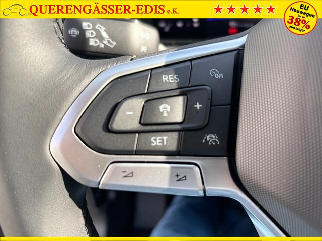 Volkswagen Touran Limited 1.5 TSI 150 PS, 17" Alu, GRAU-Metallic, Winter-Paket, Elektr. Heckklappe, Keyless, Alarm, LED-Scheinwerfer IQ-Light, Travel Assist, Parksensoren vo/hi, Rückfahrkamera, ACC, M-Lederlenkrad, Digital Cockpit, 3-Zonen-Climatronic, Radio Ready2Discover 8" 