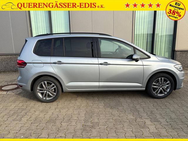 Volkswagen Touran Limited 1.5 TSI 150 PS, 17" Alu, SILBER-Metallic, Winter-Paket, Elektr. Heckklappe, Keyless, Alarm, LED-Scheinwerfer IQ-Light, Travel Assist, Parksensoren vo/hi, Rückfahrkamera, ACC, M-Lederlenkrad, Digital Cockpit, 3-Zonen-Climatronic, Radio Ready2Discover 8" 
