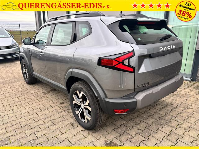 Dacia Duster Expression 1.6 HYBRID 140 AUTOMATIK (Benzin/Elektro), 17" Alufelgen "TERGAN", Klimaanlage, Rückfahrkamera, Parksensoren hinten, LED-Scheinwerfer, Radio Media 10" + Smartphone-Spiegelung, Armlehne, Dachreling, Tempomat, Verkehrszeichenerkennung, Spurassistent 