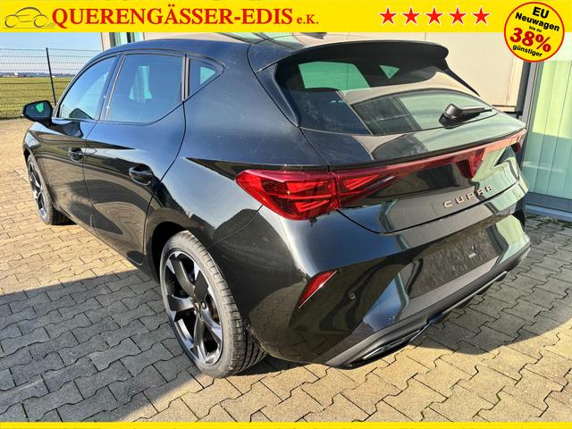 Cupra Leon Basis 1.5 TSI 150PS 6-Gang, 5 Jahre Garantie, SCHWARZ-METALLIC, EDGE-PAKET, WINTER-PAKET, 18" Alufelgen, Voll-LED-Scheinwerfer, 3Z-Climatronic, ACC/Tempomat, Digitales Cockpit, Full Link, Parksensoren v/h, Privacy-Glas, Multifunktions-Lederlenkrad 