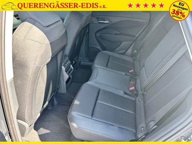 Audi Q3 Basis 2.0 TFSI quattro (Allrad) 204PS S-Tronic (Automatik), TECHPAKET PRO, Grau-Metallic, DIGITALE MATRIX-LED, Sportsitze, Elektr. Heckklappe, MMI Navigation plus, Sitzheizung, Klimaautomatik, ParkAssist Parksensoren, Privacy-Glas 