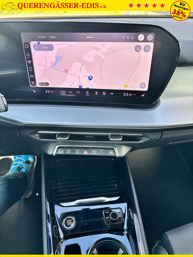 Audi Q3 Basis 2.0 TFSI quattro (Allrad) 204PS S-Tronic (Automatik), TECHPAKET PRO, Grau-Metallic, DIGITALE MATRIX-LED, Sportsitze, Elektr. Heckklappe, MMI Navigation plus, Sitzheizung, Klimaautomatik, ParkAssist Parksensoren, Privacy-Glas 