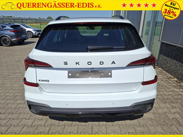 Skoda Kamiq Monte Carlo 1.5 TSI 150PS DSG (AUTOMATIK), MOON-WHITE PERLEFFEKT, PANORAMDACH, MATRIX-LED, SITZHEIZUNG, Sport-M-Lederlenkrad beheizt, SunSet, 2Z-Climatronic, Parksensoren vorn/hinten, R&uuml;ckfahrkamera, Kessy, Radio 8,25"+SmartLink, Virtual Cockpit, 17" Alu, Tempomat 