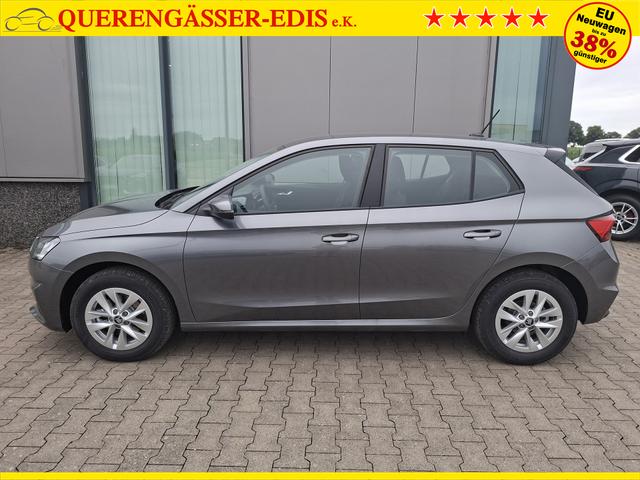 Skoda Fabia Extra Plus 1.0 TSI 116PS, 5 Jahre Garantie, GRAPHIT-GRAU METALLIC, CLIMATRONIC, BEHEIZTE FRONTSCHEIBE, SITZHEIZUNG, M-Lederlenkrad BEHEIZT, 15" ALU, Parksensoren hinten, R&uuml;ckfahrkamera, Infotainment 8", Virtual Cockpit, Tempomat, NSW, Wireless SmartLink 
