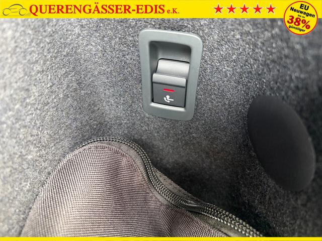 Audi Q3 Basis 2.0 TSI 204PS quattro (Allrad), 5 JAHRE GARANTIE, Technopaket PLUS, Metallic, Anh&auml;ngerkupplung, PANORAMADACH, DIGITALE MATRIX, Exterieur+Interieur S line Paket, 20" ALU 5-Speichen-Tripod, PRIVACY-Glas, SPORTPAKET, Exterieurpaket schwarz, Dynamikpaket 