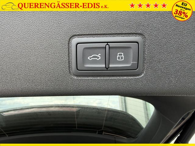 Audi Q3 Basis 2.0 TSI 204PS quattro (Allrad), 5 JAHRE GARANTIE, Technopaket PLUS, Metallic, Anh&auml;ngerkupplung, PANORAMADACH, DIGITALE MATRIX, Exterieur+Interieur S line Paket, 20" ALU 5-Speichen-Tripod, PRIVACY-Glas, SPORTPAKET, Exterieurpaket schwarz, Dynamikpaket 