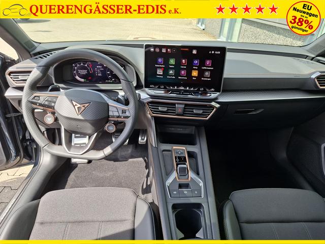 Cupra Leon Sportstourer Basis 1.5 eTSI 150PS DSG (AUTOMATIK), GRAU-MET, ANH&Auml;NGERKUPPLUNG, ELEKTR. HECKKLAPPE, KESSY, ALARM, R&Uuml;CKFAHRKAMERA, 18" Alu, Sitzheizung, M-Lederlenkrad beheizt, Parksensoren vorne und hinten, Adaptiver Tempomat, 3-Zonen-Climatronic, Radio 12,9" + Full Link 