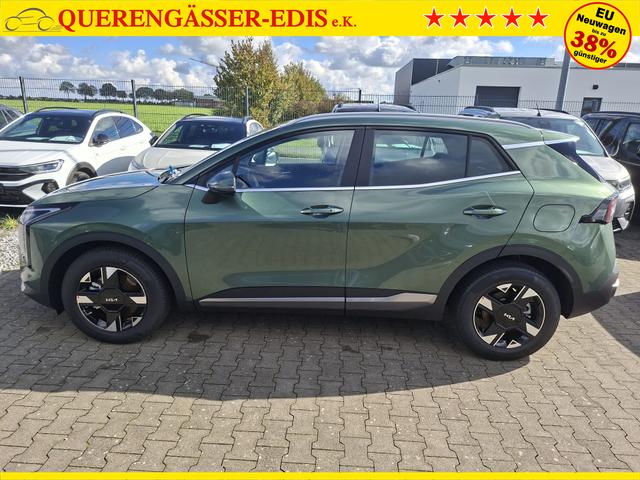 Kia Sportage Silver 1.6 T-GDI 150PS AUTOMATIK, Experience-Green METALLIC, 2-Zonen-Klimaautomatik, Navigation 12,3", Parksensoren vorn/hinten, R&uuml;ckfahrkamera, 17" Alufelgen, Winterpaket/Sitzheizung vorne, Beheiztes Lederlenkrad, ACC Tempomat, Alarm, Dachreling Chrom 