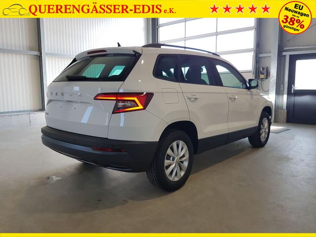 Skoda / Karoq / Weiß / / / 
